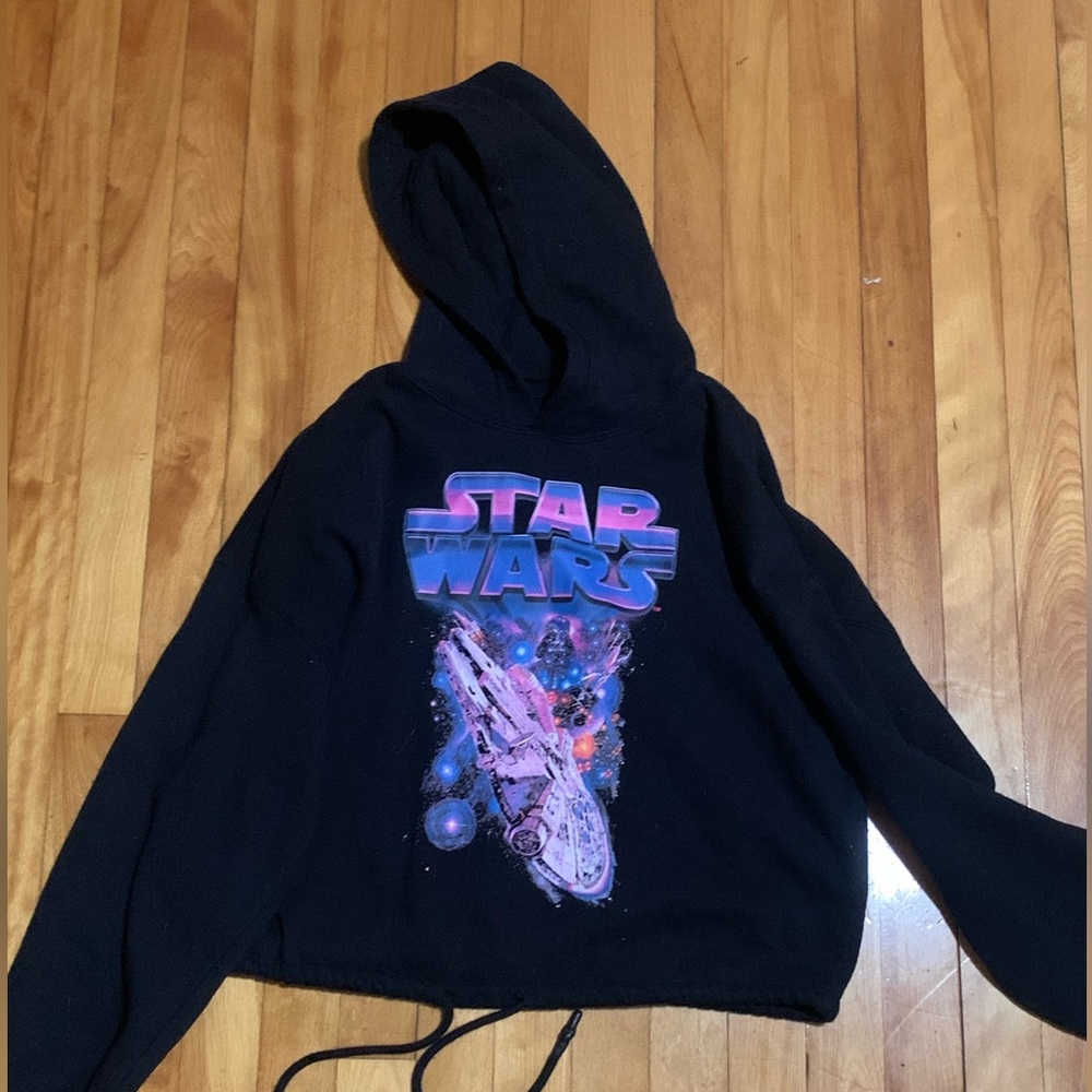 Cropped Star Wars sweatshirt